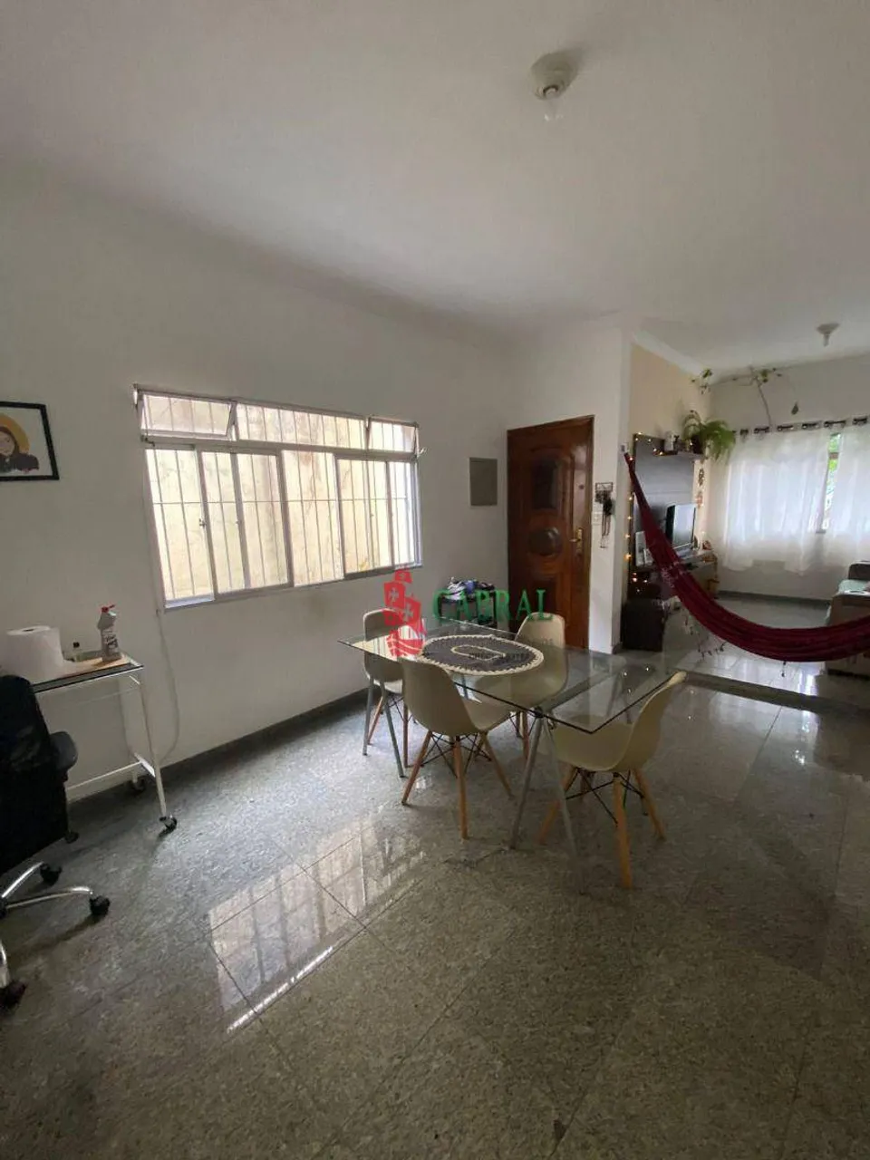 Ótimo Sobrado na Zona Norte