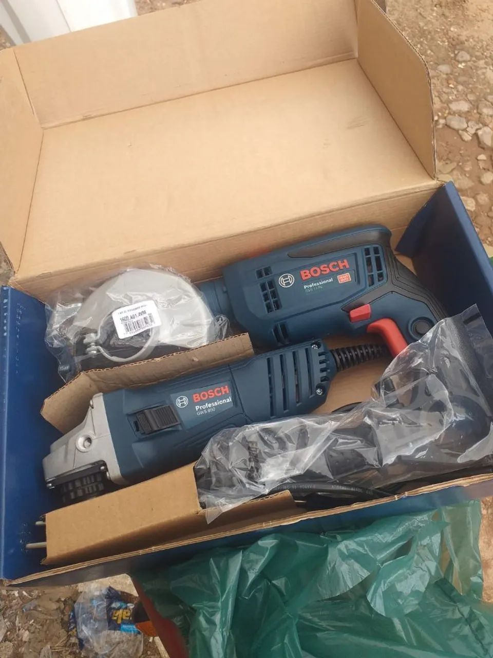 Kit Bosch GSB 13 RE e GWS 850 - Profissional - Foto 5