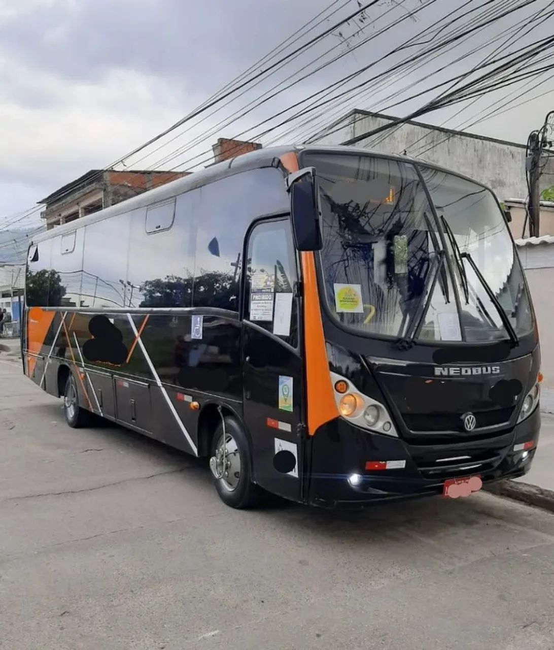 VENDO MICRO-ÔNIBUS NEOBUS THUNDER 