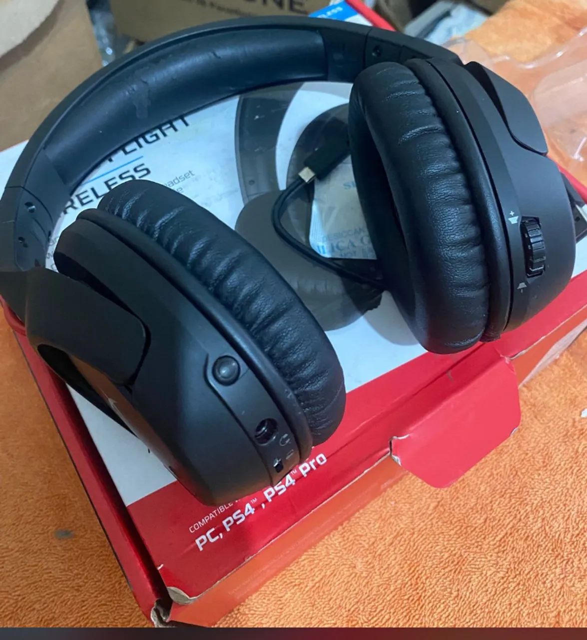 hyperx gaming headset cloud flight wireless ( está sem o microfone)