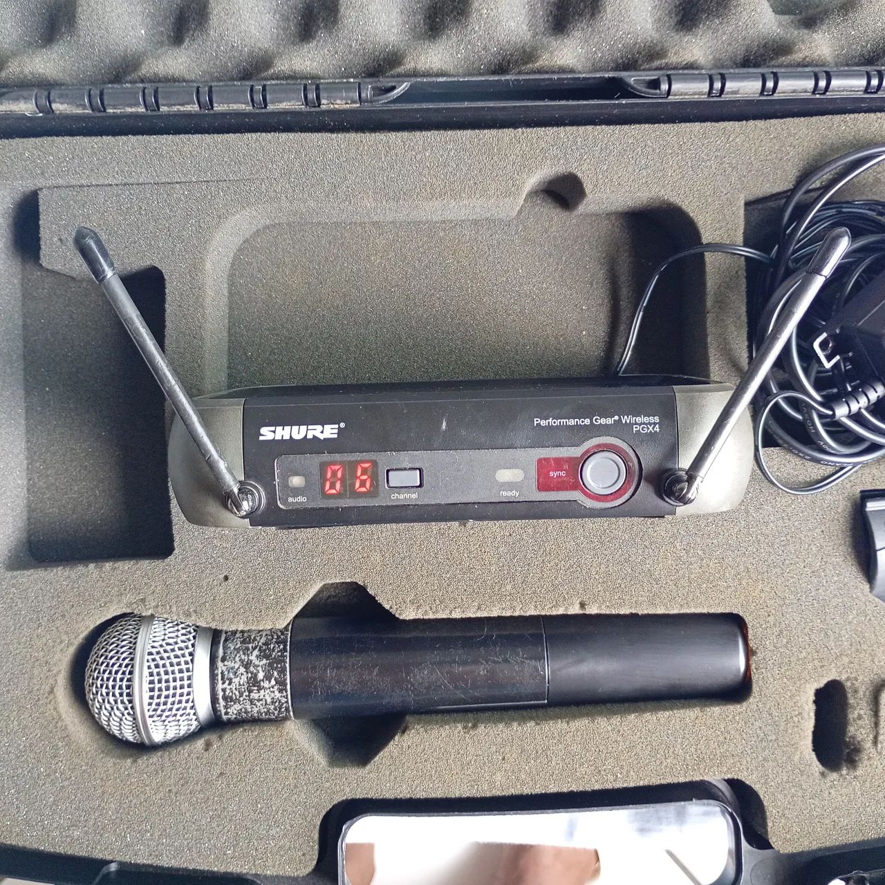 Kit com dois microfones Shure PGX24/SM58 - Foto 5