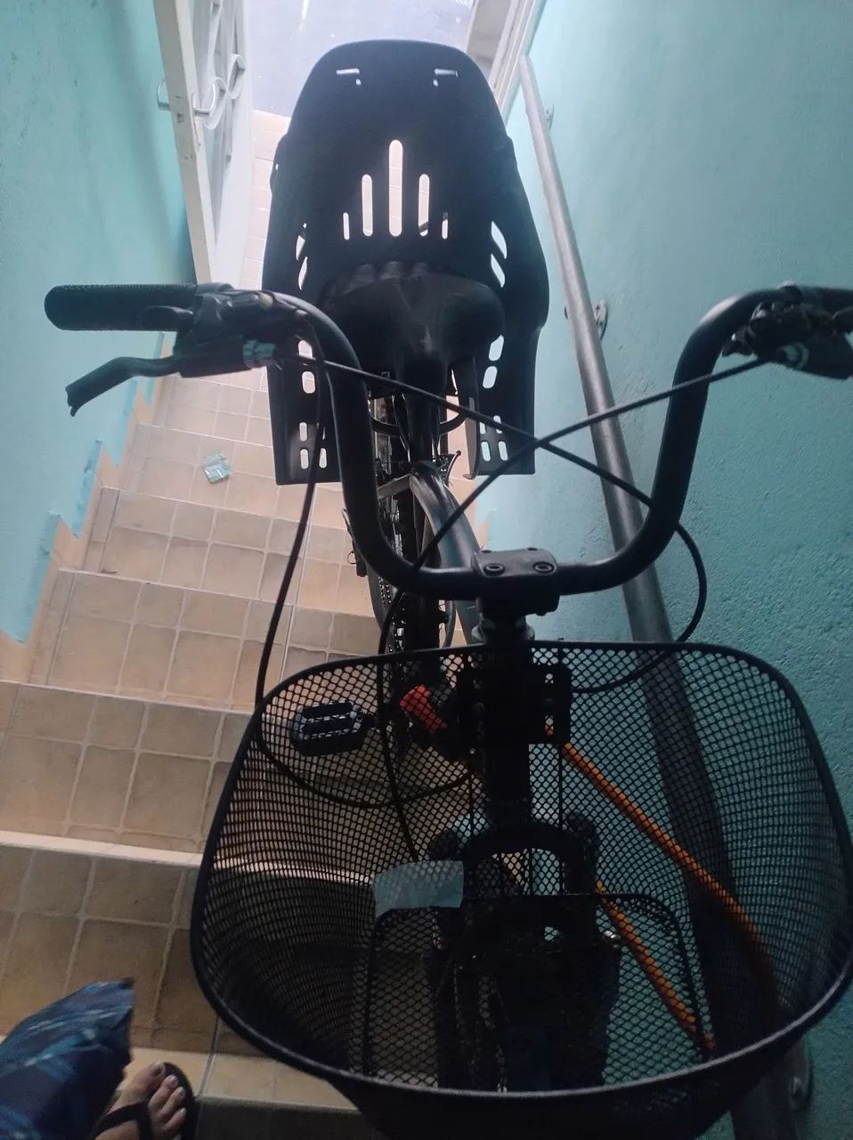 Bicicleta de marcha com cadeira e cesto  - Foto 2