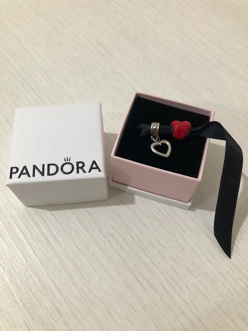 2 Charms (Pendente de Coração Pandora + Coração vermelho Pandora) - Foto 2