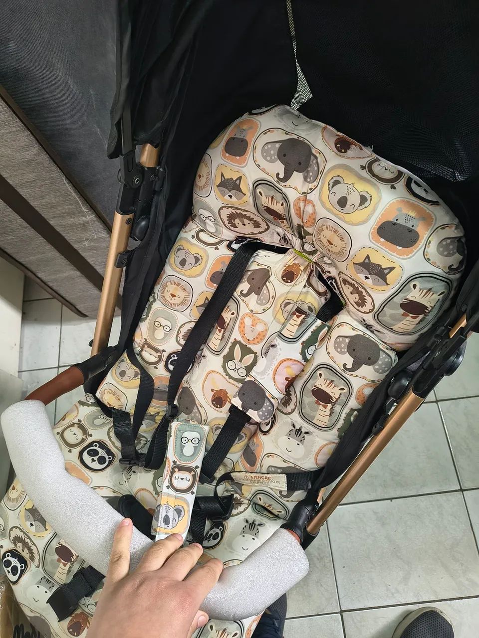 Carrinho de bebê fácil de abri e fechar moderno - Foto 4