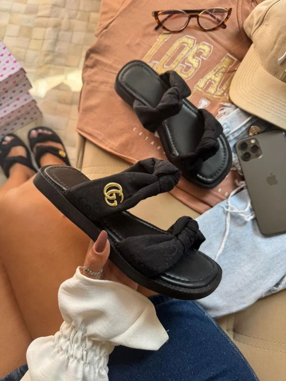 Chinelo Gucci - Foto 2