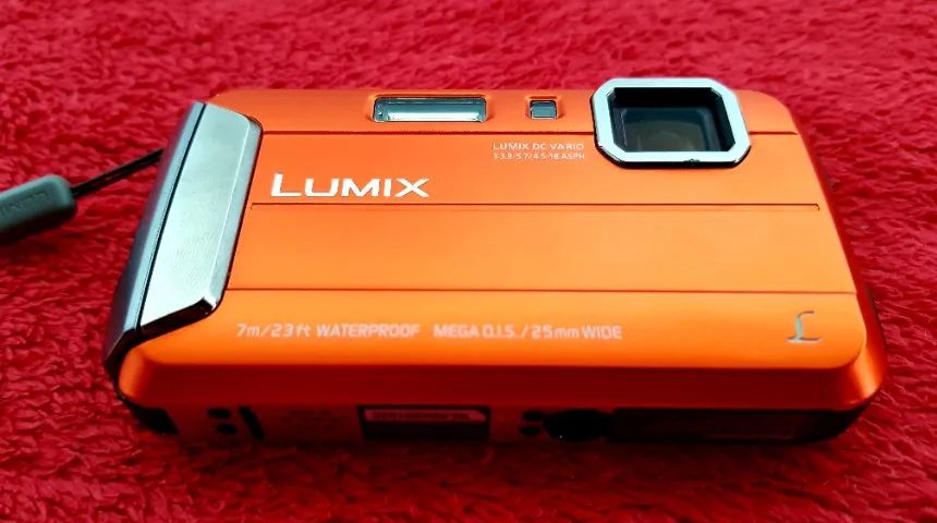 Câmera Panasonic Lumix DMC-TS25 Laranja - Câmeras e Filmadoras