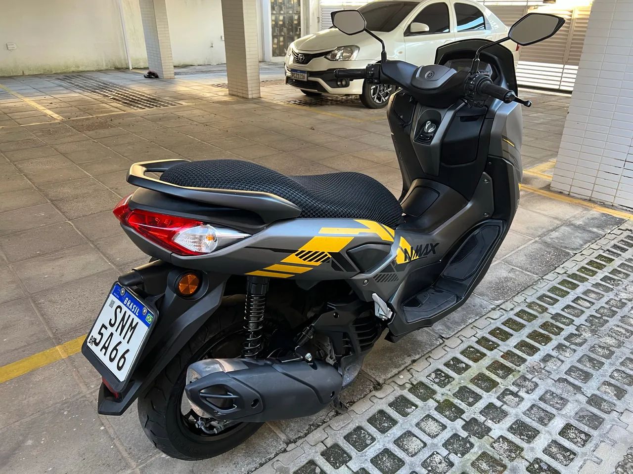 YAMAHA NMAX 2023  - Foto 4