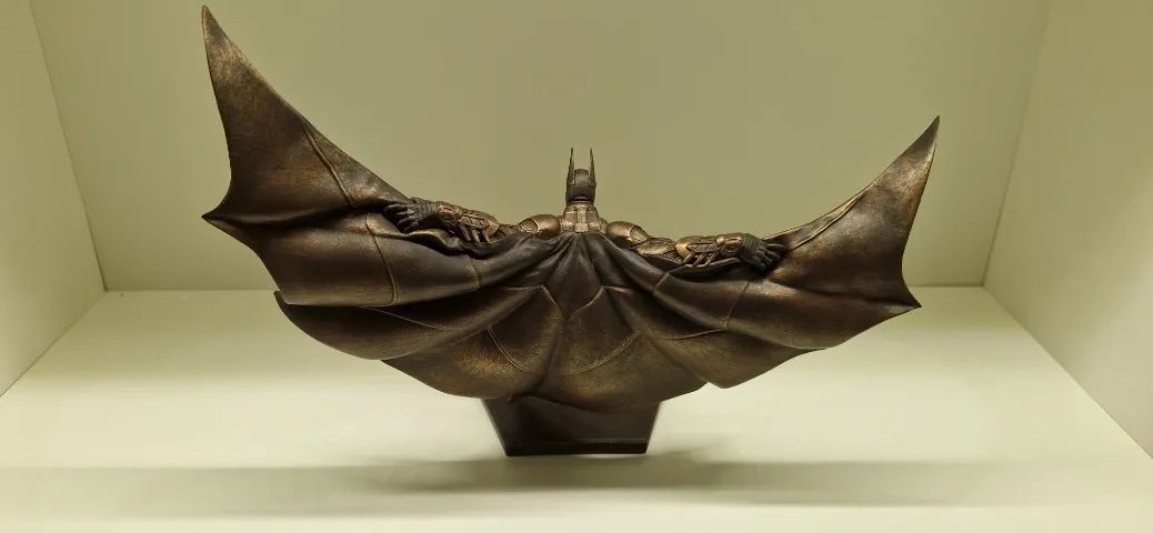 Batman Iron Studios Arkham Bronze Exclusiva Rock In Rio 2017 - Foto 4