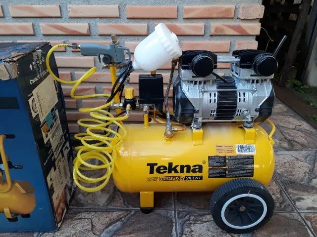 Compressor de Ar Novo, 24L "Isento de Óleo"