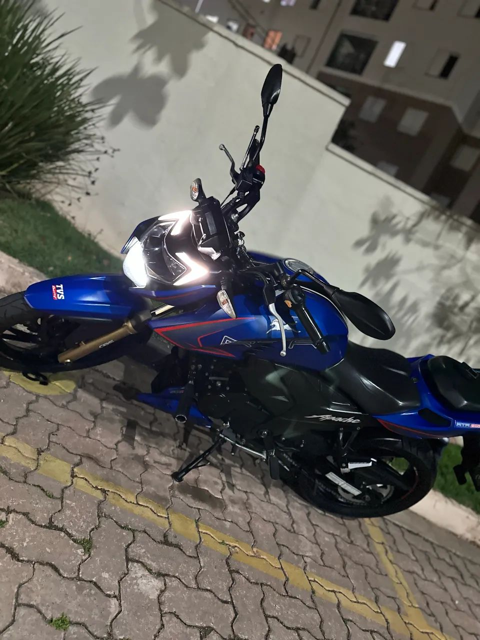 Apache RTR 200cc  - Foto 3