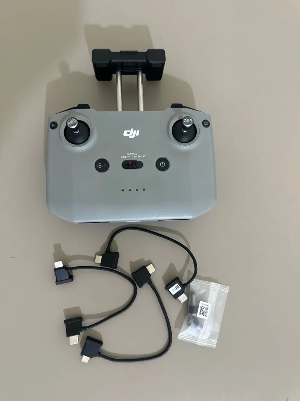 CONTROLE ORIGINAL DJI MINI 2+ CABOS - Foto 2