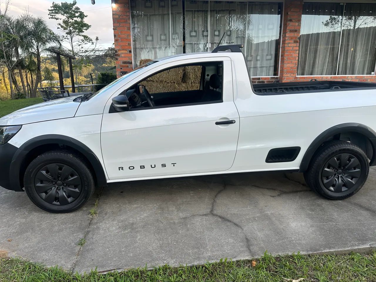 Volkswagen Saveiro Robust 1.6 Total Flex 16V 2024 - Foto 2