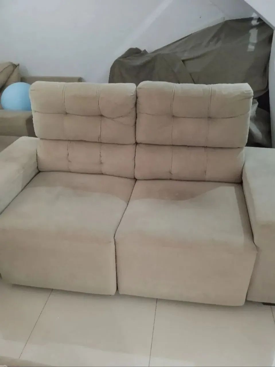 Sofá Retrátil e reclinável 