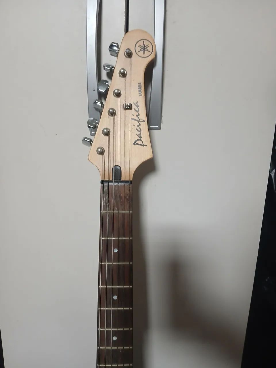 Guitarra yamaha  - Foto 3