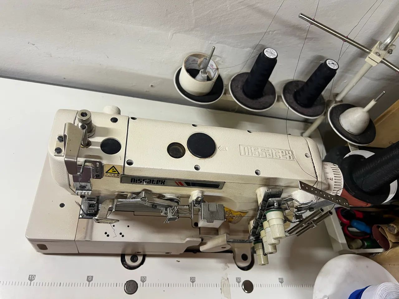 Maquina de Costura Galoneira NISSATEX - Foto 2
