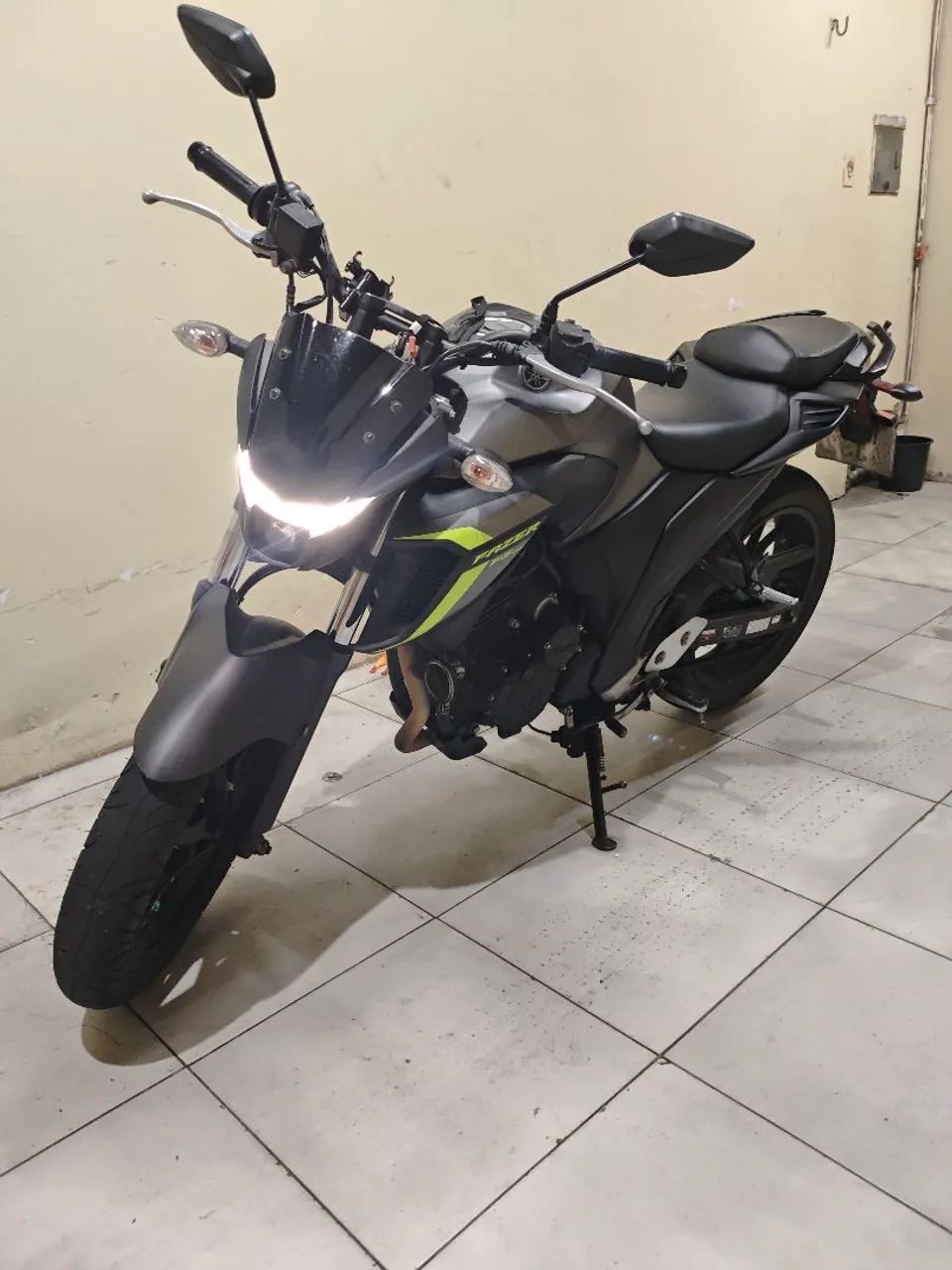FZ25 2024