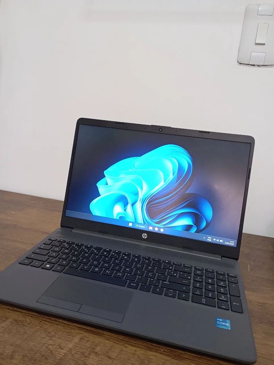 Notebook Hp g9 core i3 8gb ram 256 SSD windows 11 - Foto 3