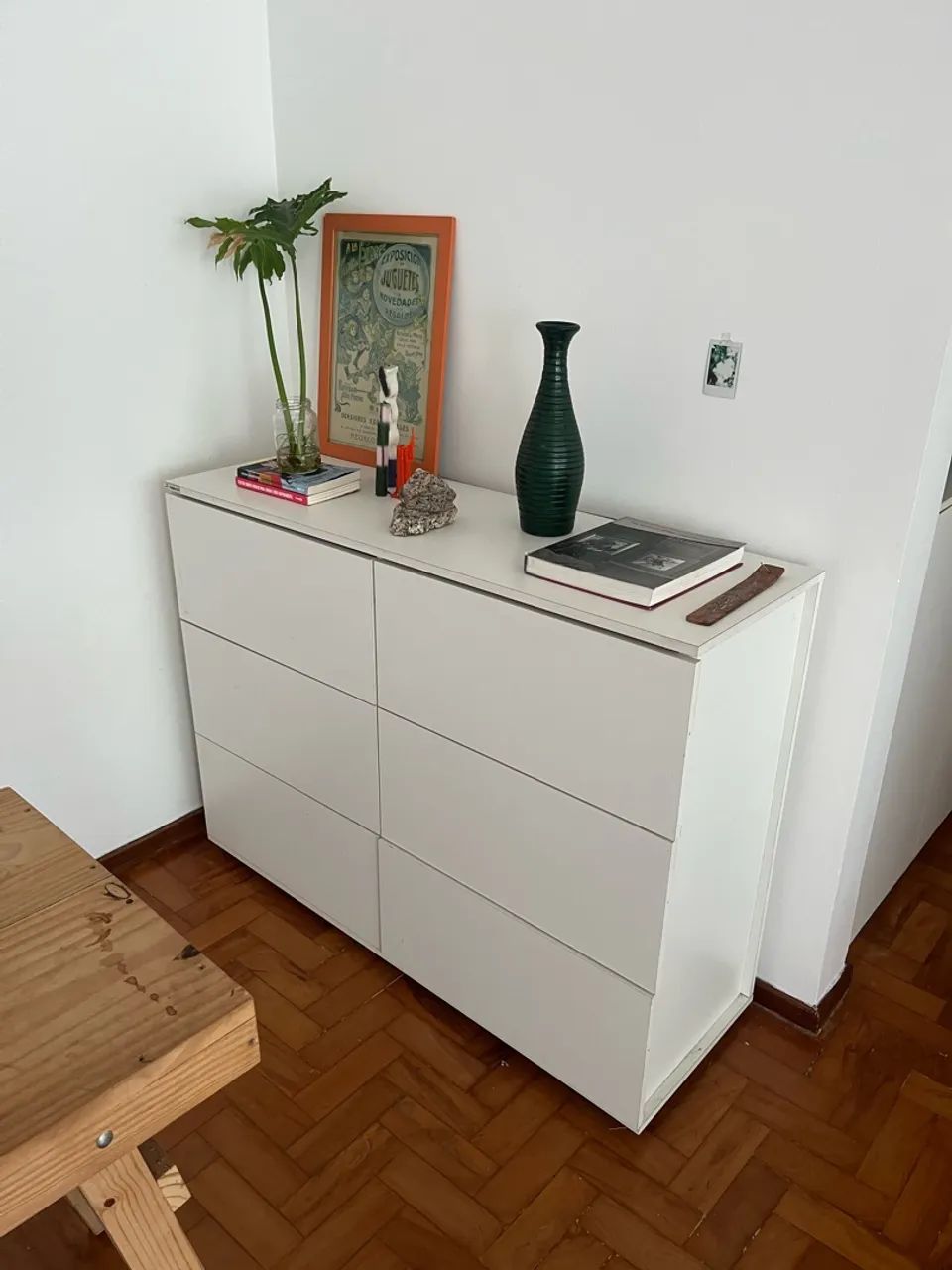 Cômoda com 6 gavetas 