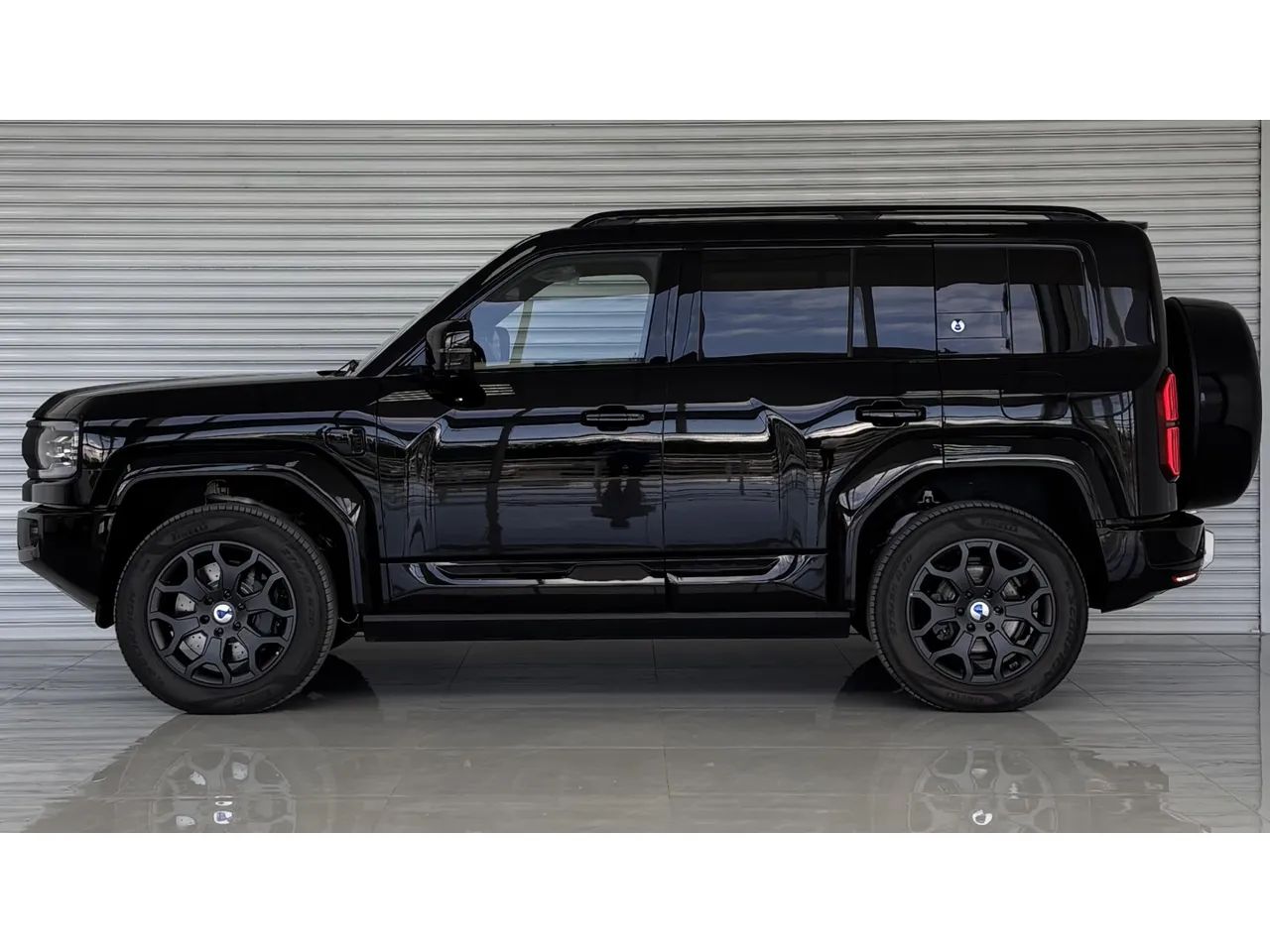 Denza B5 SUV híbrido plug-in, foto 8 de 14