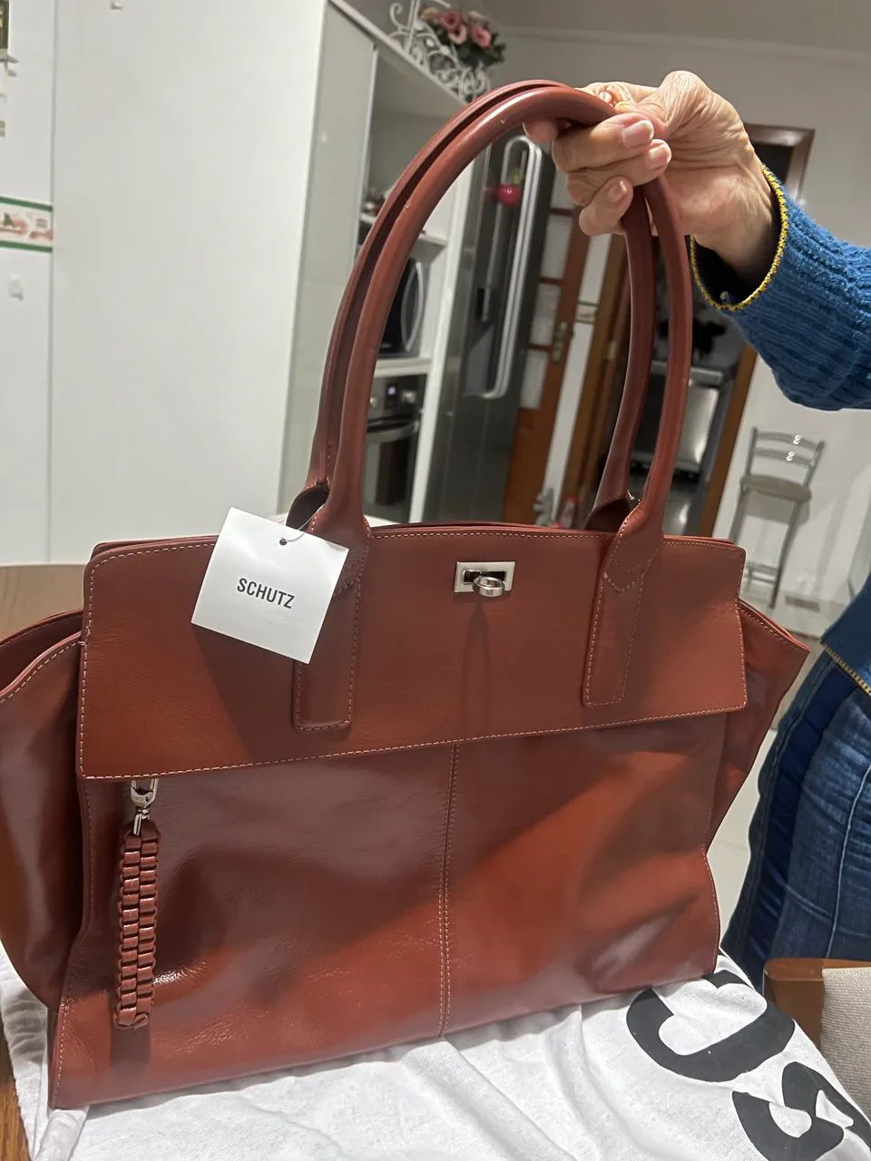 Bolsa Schutz Couro marrom NOVA  - Foto 3