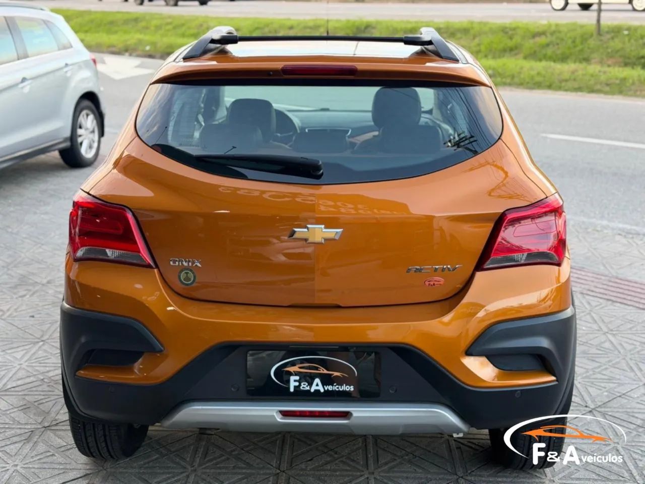 Chevrolet Onix Activ 1.4 8V Flex Aut. 4P 2019 - Foto 3