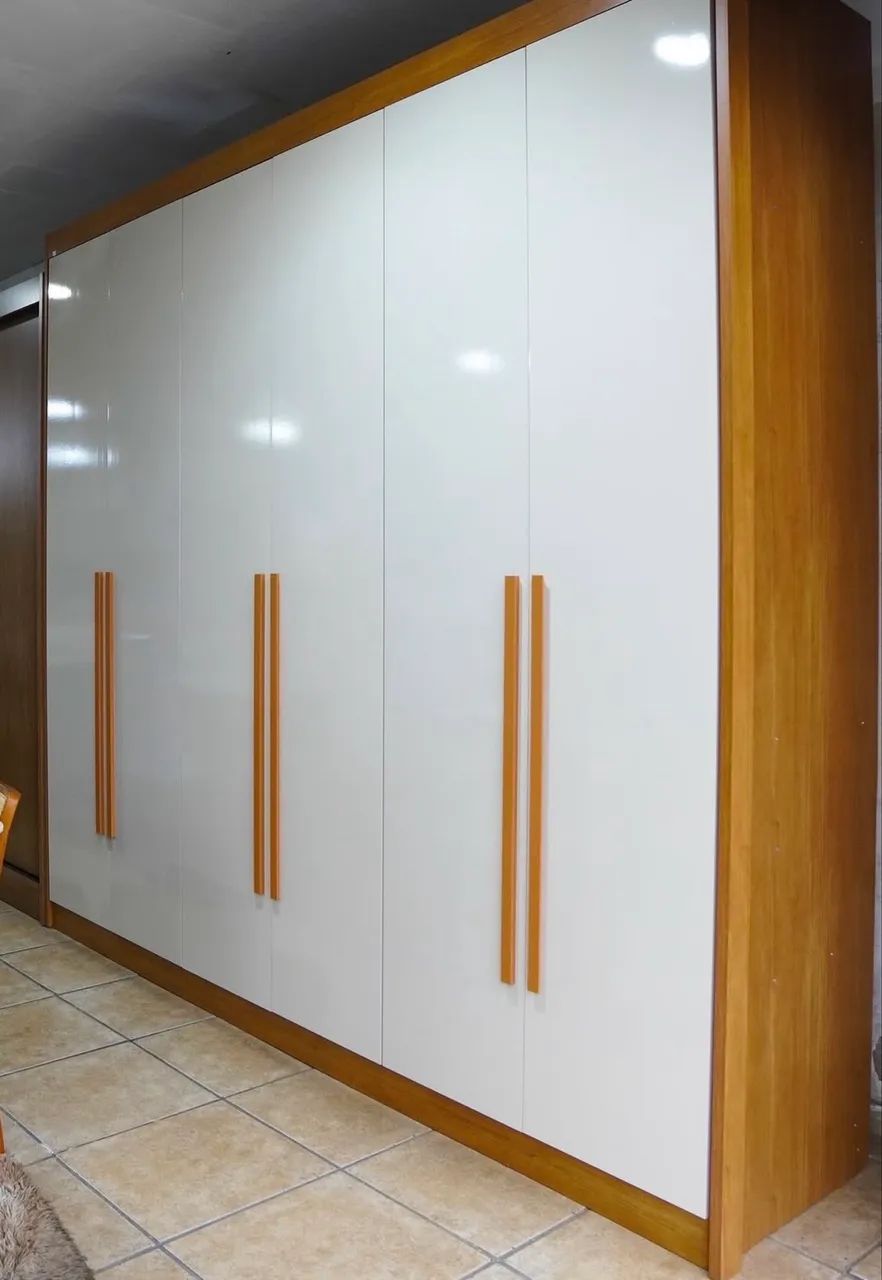 Guarda roupas 6 portas  - Foto 4