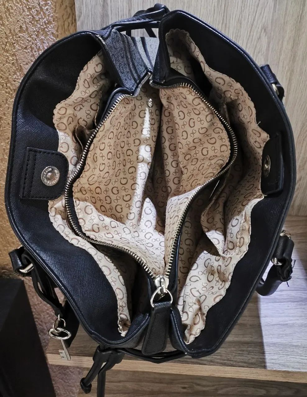 Bolsa Guess Cinza  - Foto 5