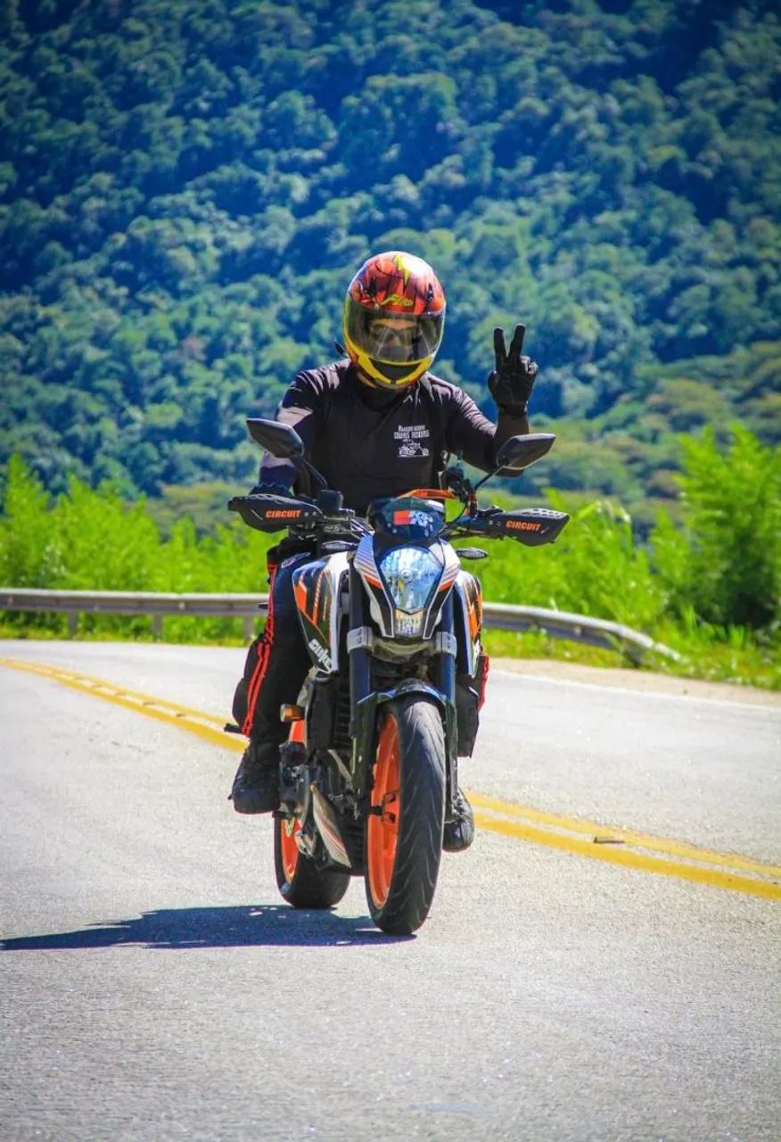 KTM Duke 390 - Foto 2