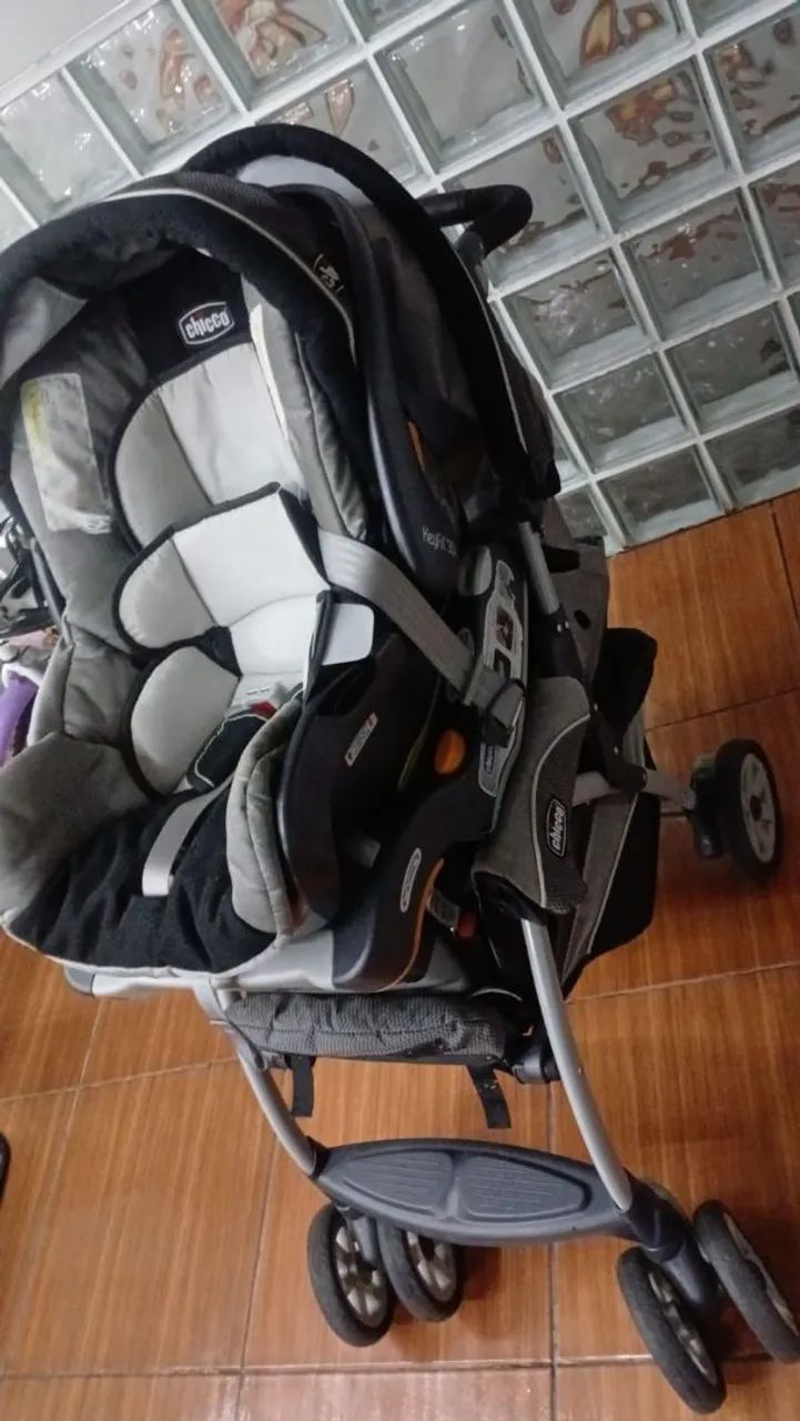 Carrinho de bebê com bb conforto. - Foto 3