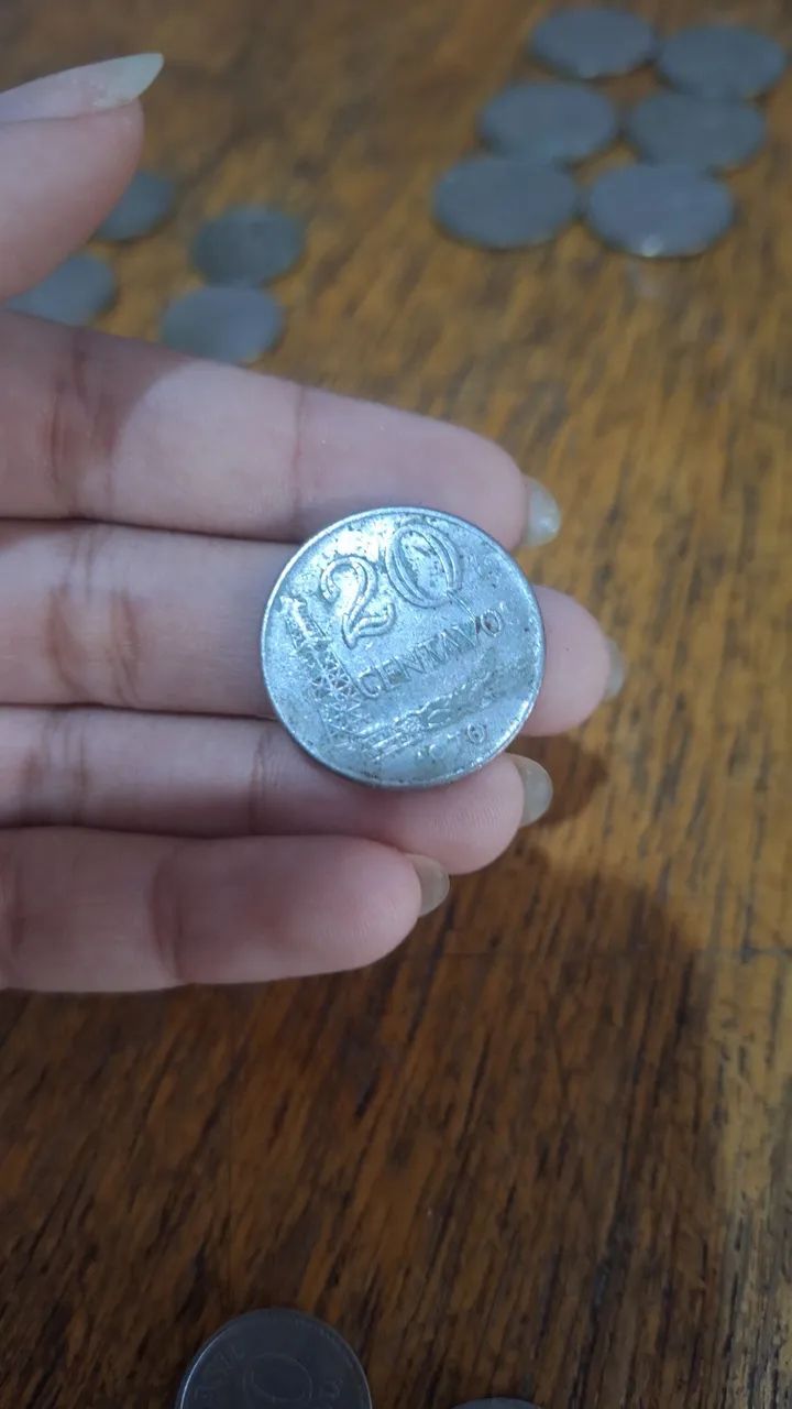 Vendo moedas antigas de colecionador  - Foto 2