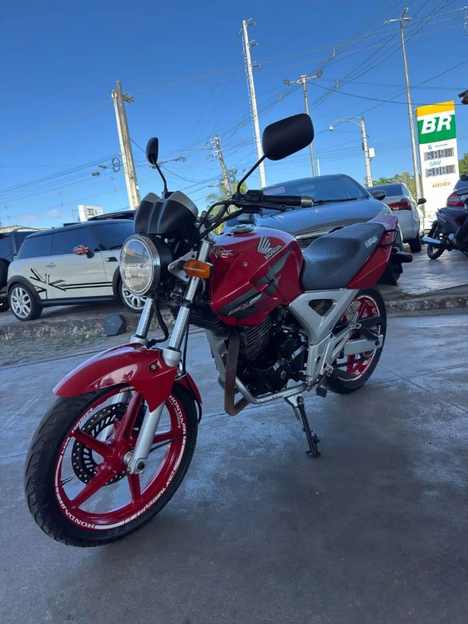 CB 250 super conservada 