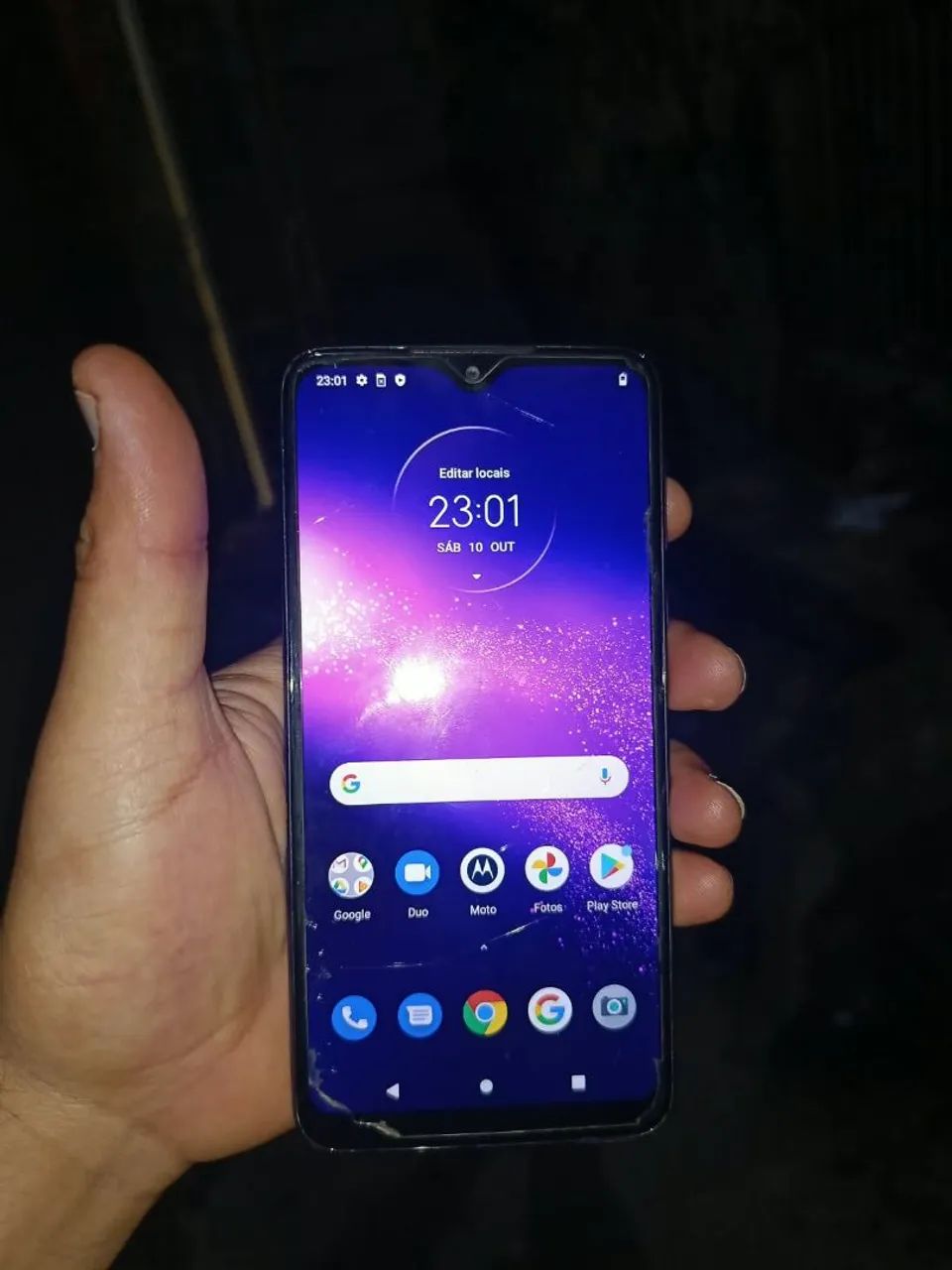Celular Motorola one macro