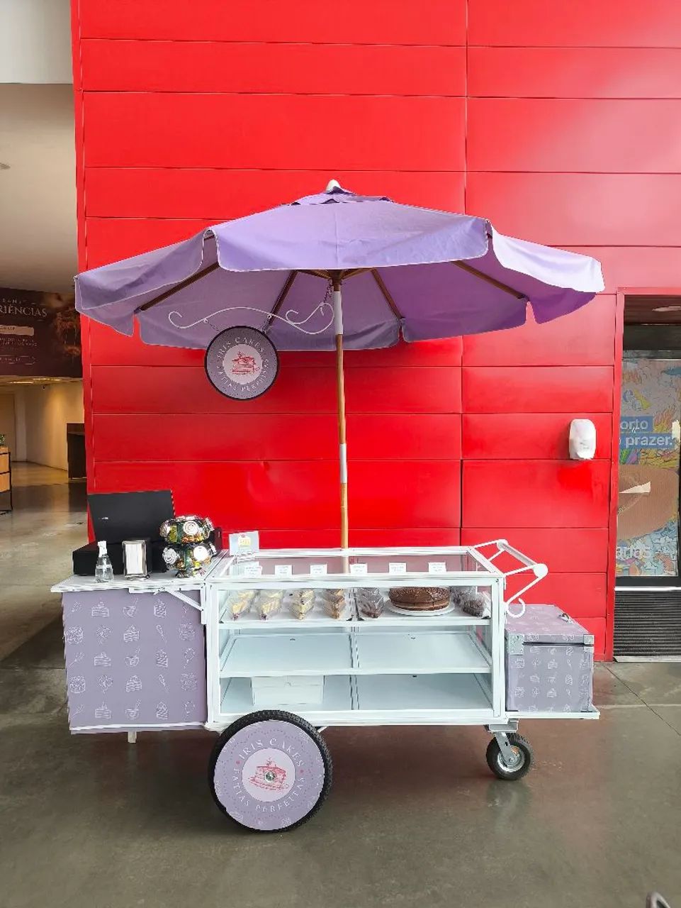Food Kart com Vitrine Tripla, Prateleiras e Caixa Térmica - Foto 3