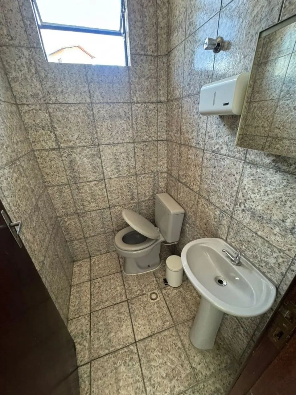 Sala para Alugar | 22m² | Banheiro Próprio | Energia Individual - Foto 5