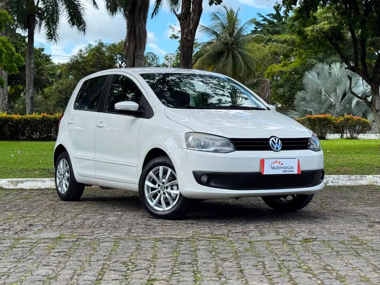 Volkswagen Fox Fox 1.6 Mi I MOTION Total Flex 8V 5p 2014
