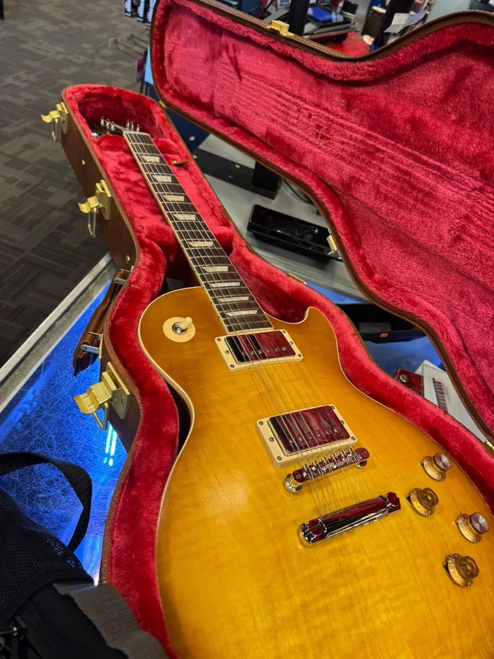 Guitarra Gibson Les Laul Kirk Hammett NOVA - Foto 3