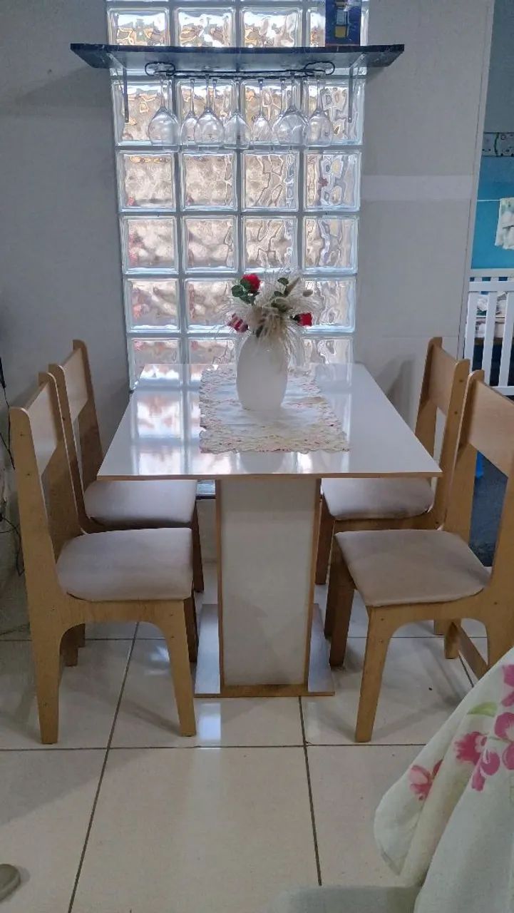 Mesa com cadeiras  - Foto 2