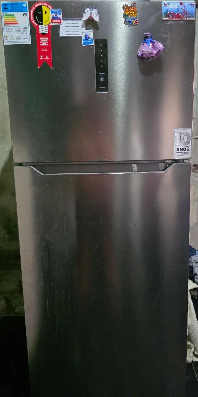 Geladeira midea