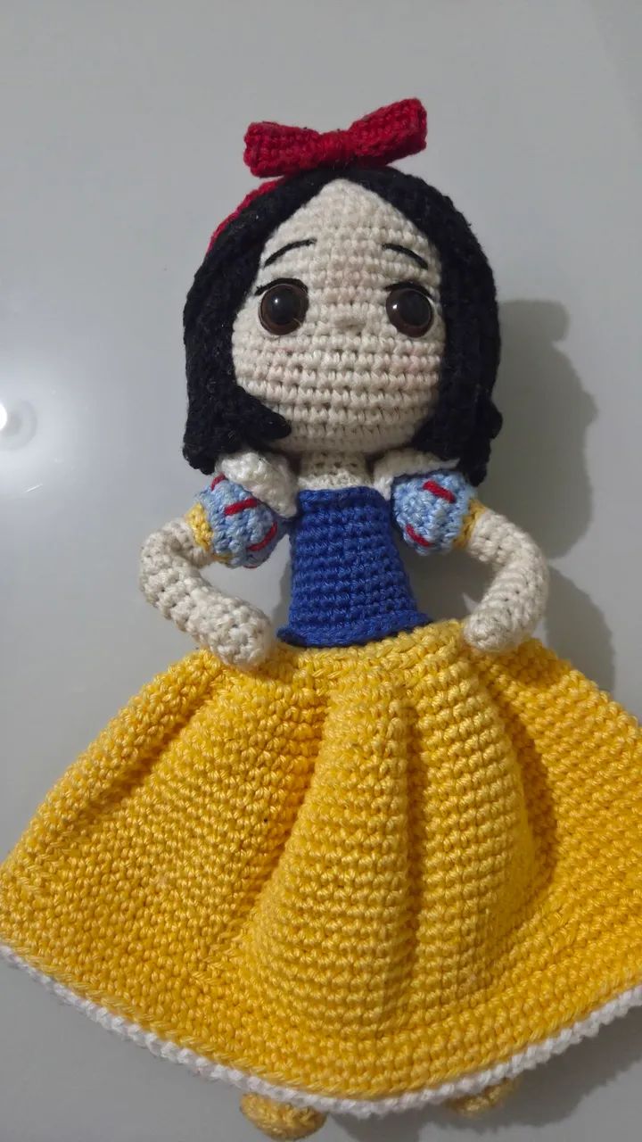 Boneca em crochê Amigurumi 
