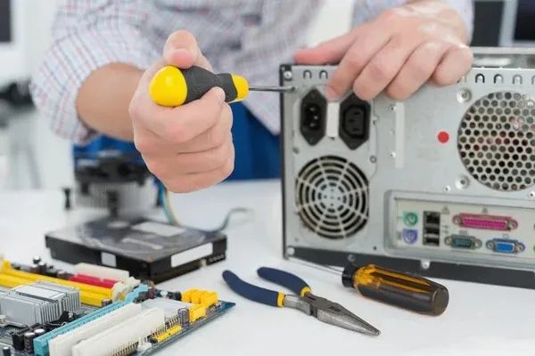 Manutenção de Computadores | Formatação | Limpeza |