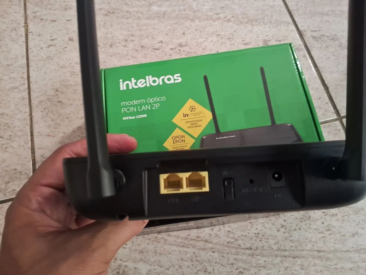 Modem óptica PON LAN 2P WiFiber 1200R - Foto 5