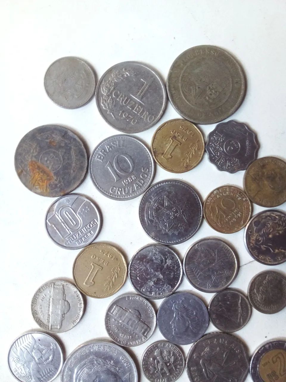 Moedas antigas todas por 50 - Foto 2