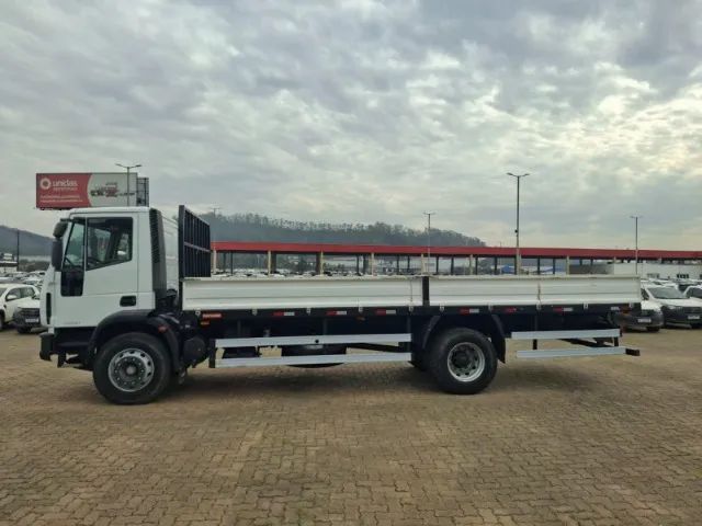 IVECO TECTOR 17E190 - Foto 2