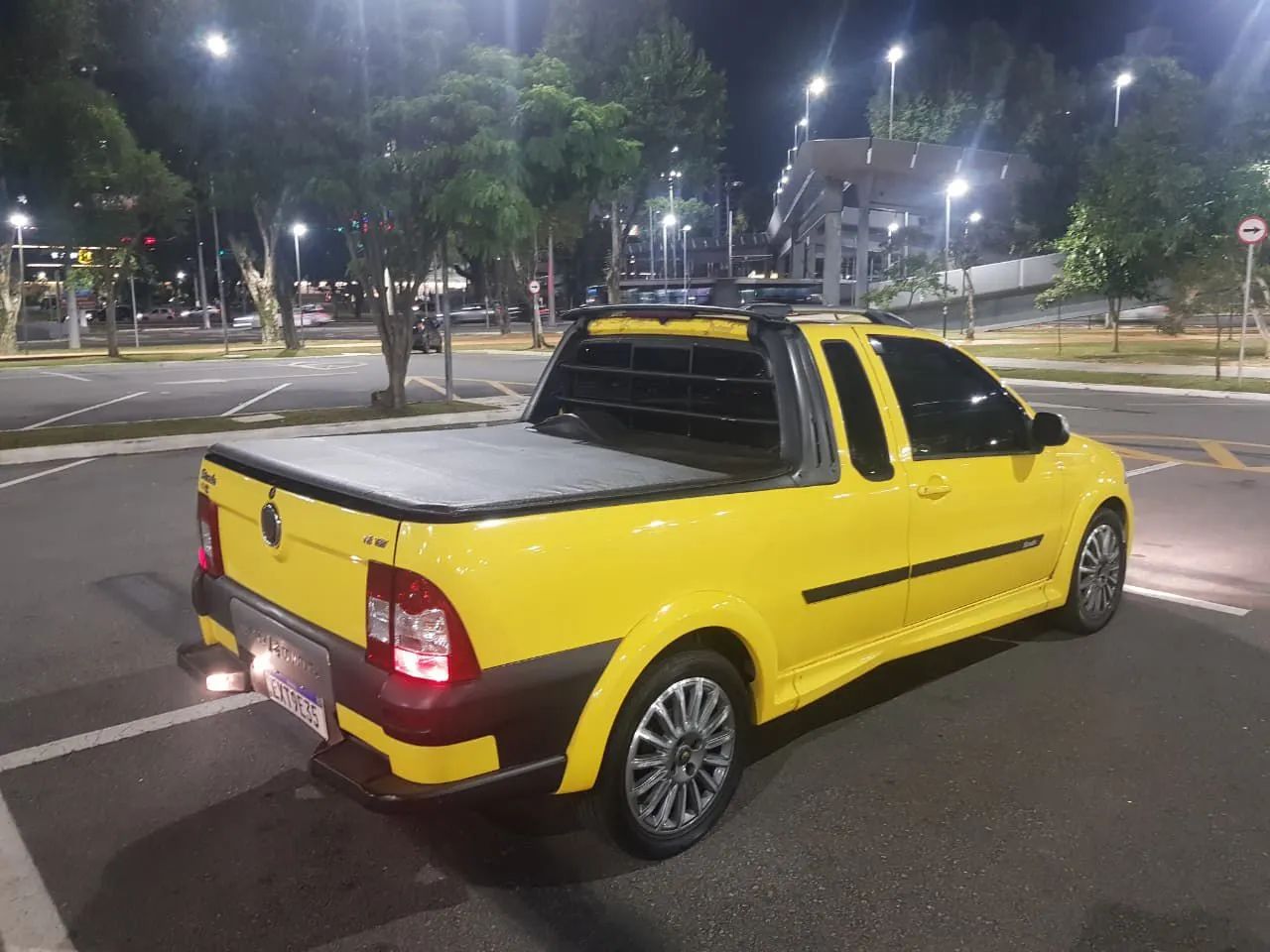 Fiat Strada Sporting 1.8 Flex 16V CE 2012 - Foto 4