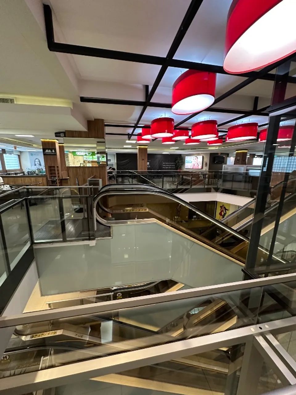 Sala no shopping Della em centro de Criciúma - Foto 2