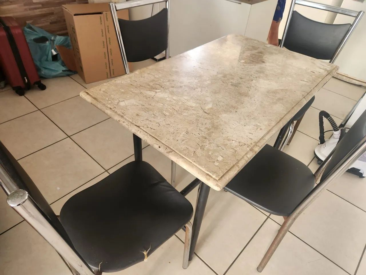 Mesa 4 lugares MÁRMORE TRAVERTINO