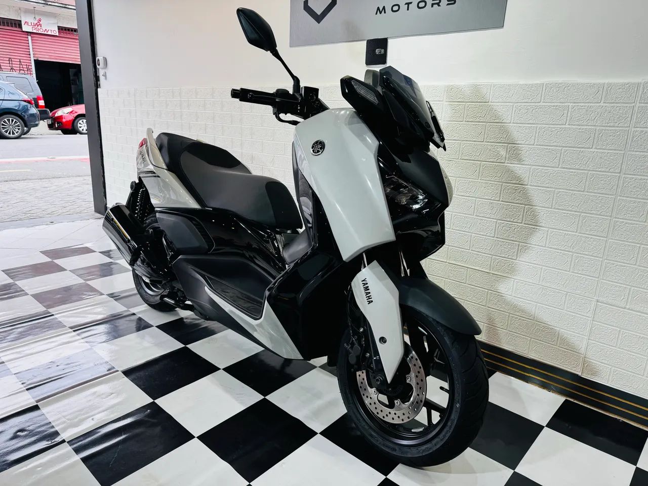 YAMAHA XMAX CONNECTED  - Foto 2