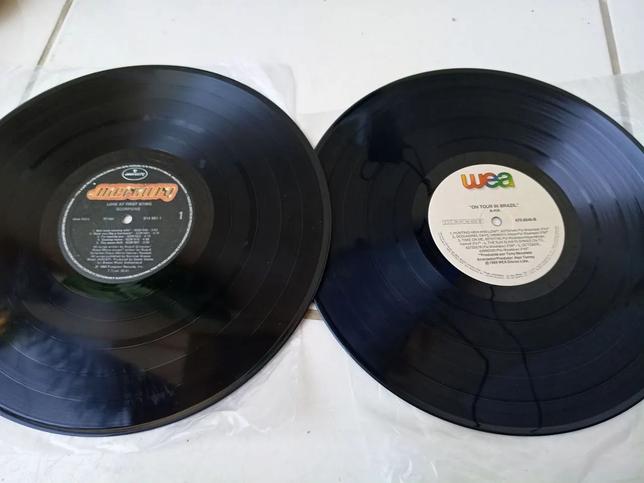 Lps sem capas ,alguns tocam bem - Foto 3