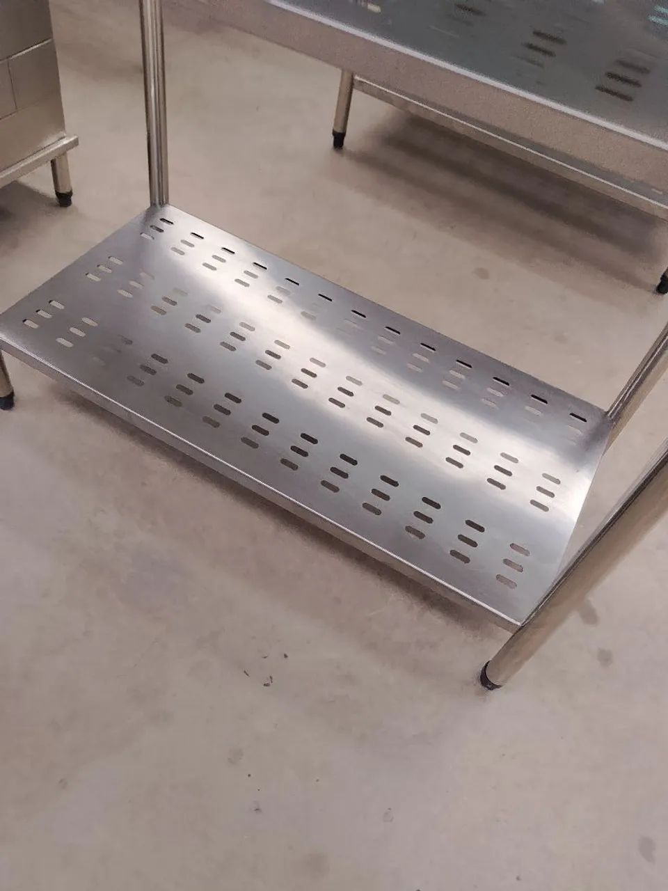 Estante em aço inox perfurada  - Foto 2