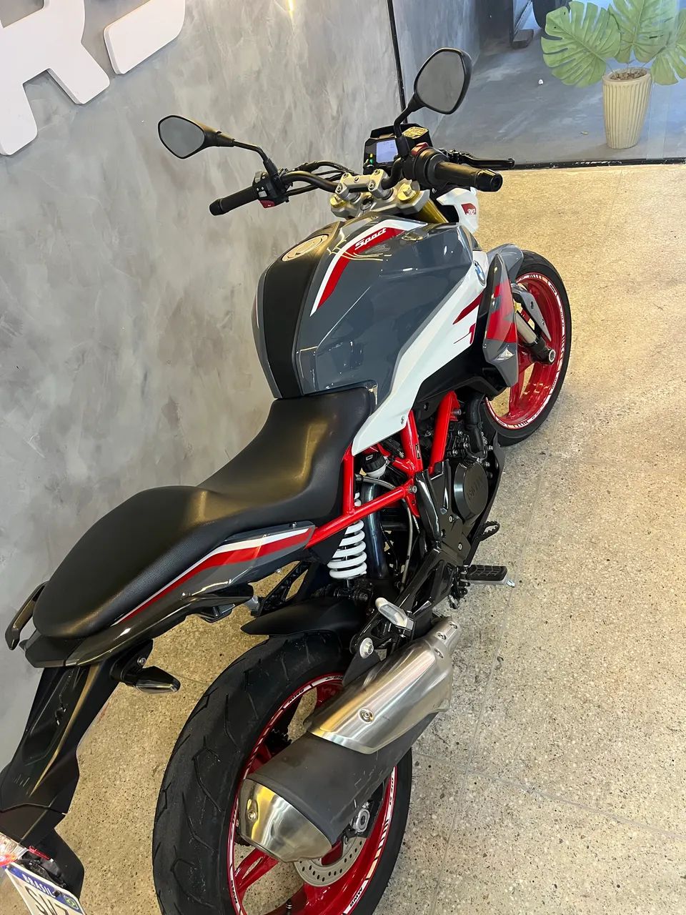 BMW G310 R - Foto 3